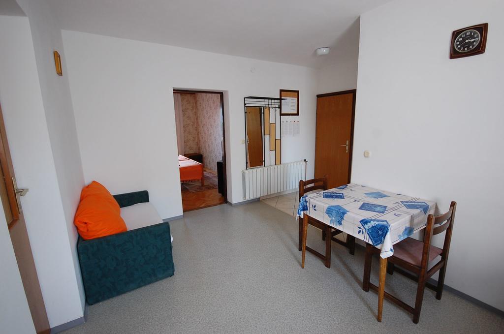 Apartments Dida By El-Pi Tours Njivice Rum bild