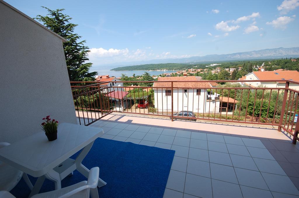 Apartments Dida By El-Pi Tours Njivice Rum bild