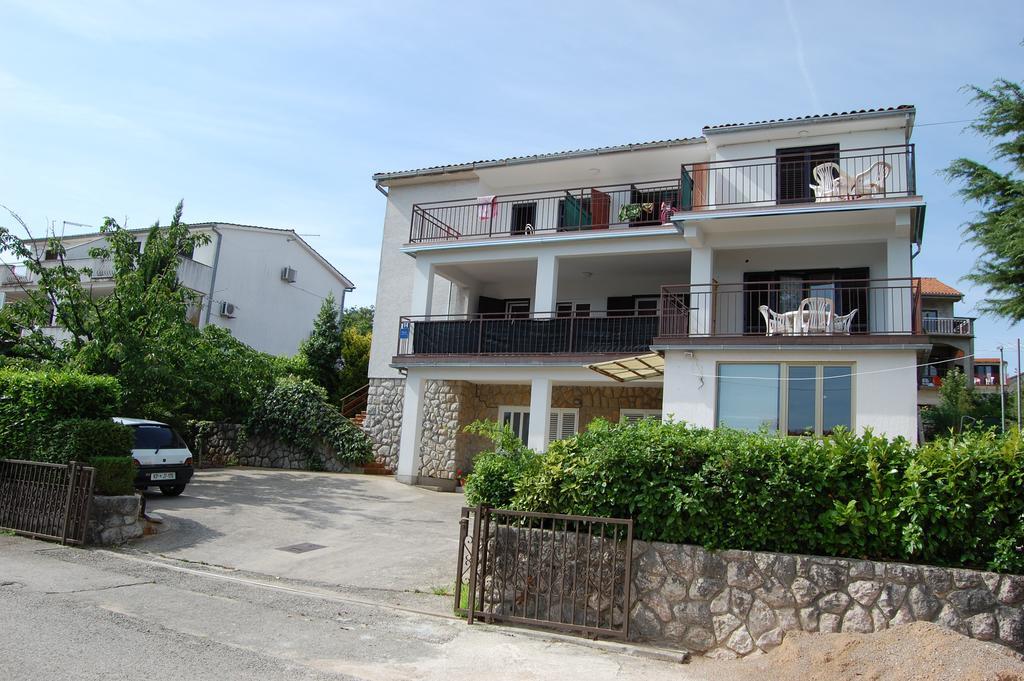 Apartments Dida By El-Pi Tours Njivice Exteriör bild